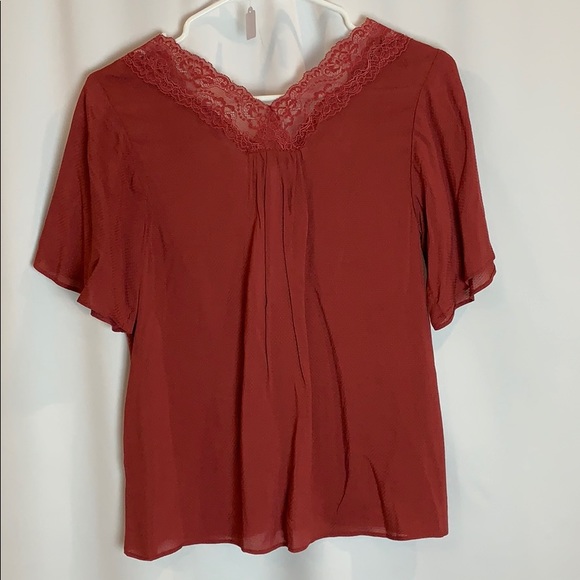 Rust lace v neck blouse - Picture 4 of 7